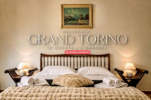Bed, Photo of the whole room, Bedroom, Text overlay, towels
