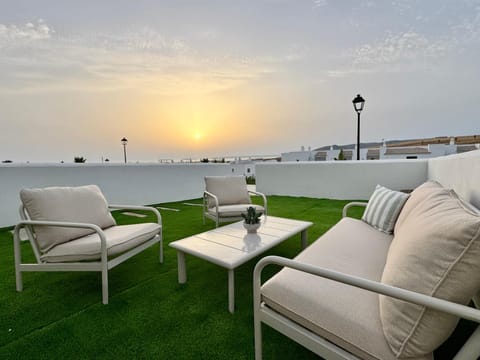Garden, Sea view
