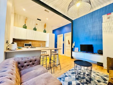 TV and multimedia, Kitchen or kitchenette, Living room, Dining area