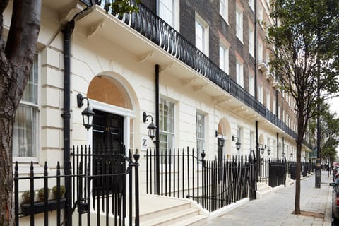 Property building, Facade/entrance