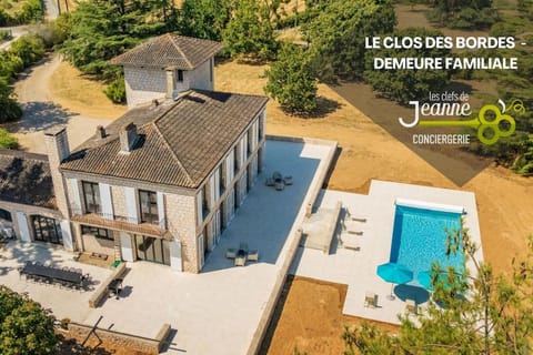 Property building, Garden, Pool view