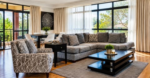 Living room, Seating area