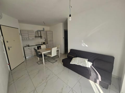 Kitchen or kitchenette, Seating area