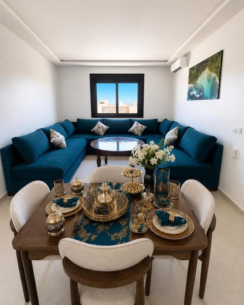Seating area, Dining area