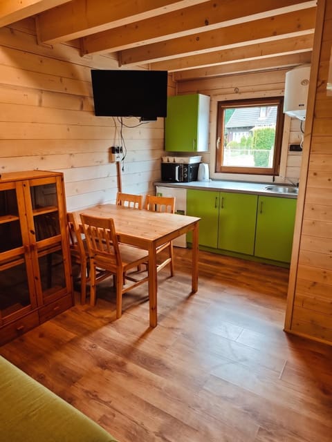 Communal lounge/ TV room, Kitchen or kitchenette, Living room, Dining area