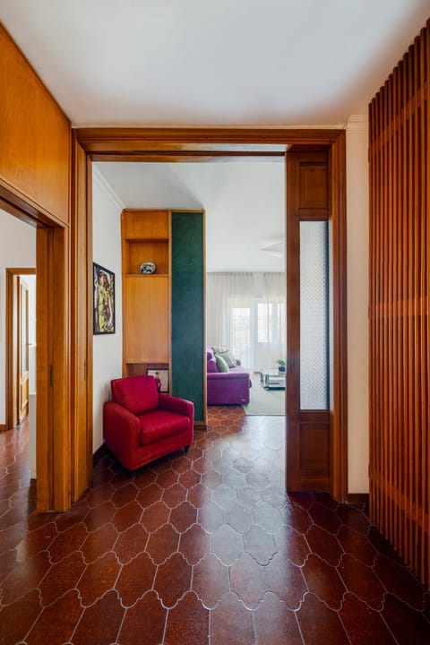 Communal lounge/ TV room, Living room, Seating area