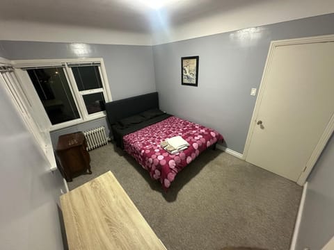 Artistic Apartment Near Downtown Apartment in Vancouver Island