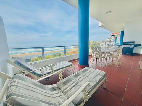 Patio, Natural landscape, View (from property/room), Balcony/Terrace, Seating area, Dining area, Sea view