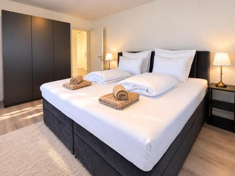 Bed, Photo of the whole room, Bedroom, towels, wardrobe