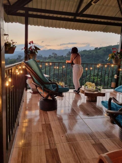 Balcony/Terrace, group of guests