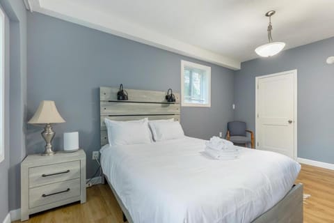 Bed, Other, Bedroom
