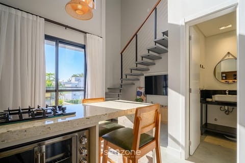 TV and multimedia, Kitchen or kitchenette, Dining area