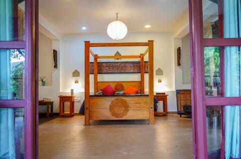 Bed, Photo of the whole room