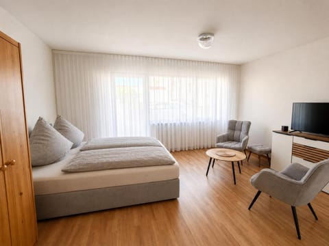 TV and multimedia, Living room, Bedroom