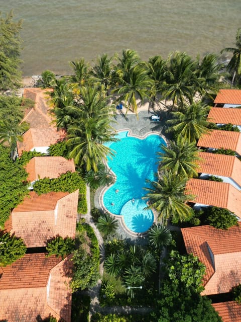 Day, Natural landscape, Bird's eye view, Sea view, Swimming pool