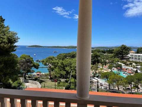 Apartments Villa Dinka Apartment in Hvar