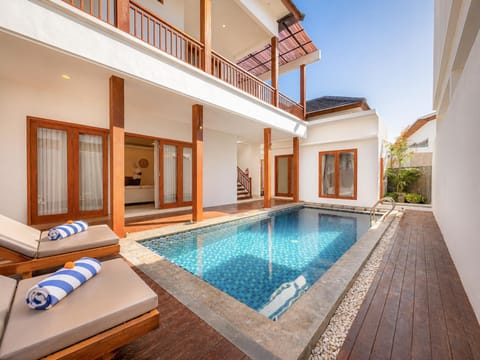 Property building, Balcony/Terrace, Swimming pool, Swimming pool