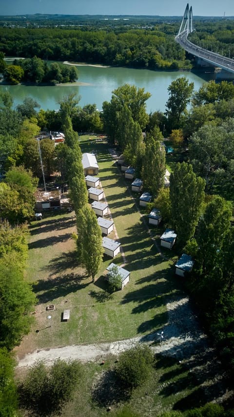 Day, Neighbourhood, Natural landscape, Bird's eye view, River view