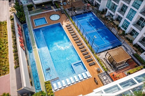 Property building, Swimming pool