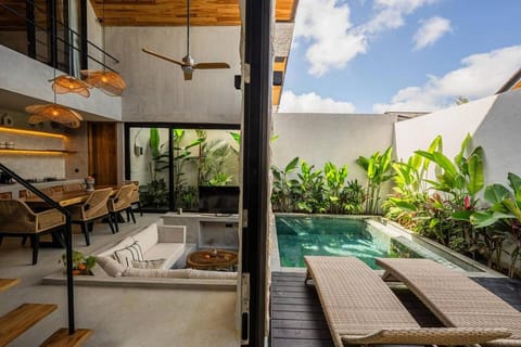 Day, Garden, Balcony/Terrace, Garden view, Swimming pool, sunbed