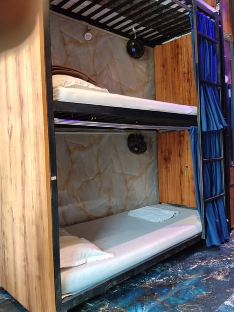 Bed, Bedroom, bunk bed, wardrobe