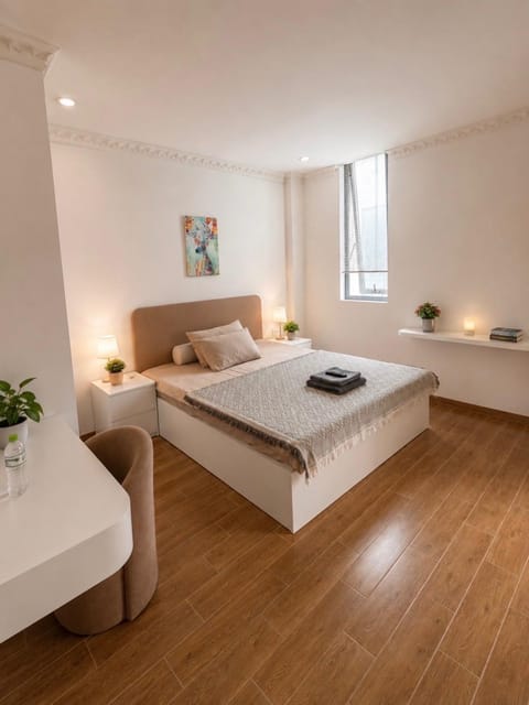 Bed, Living room, Photo of the whole room