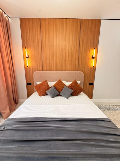 Bed, Photo of the whole room, Bedroom, wardrobe