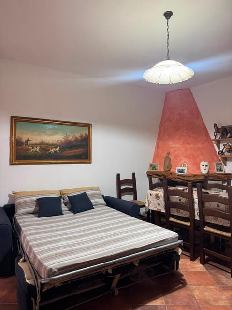 Bed, Living room
