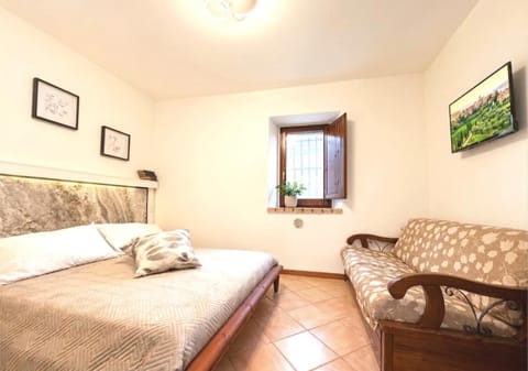 Bed, TV and multimedia, Bedroom, furniture