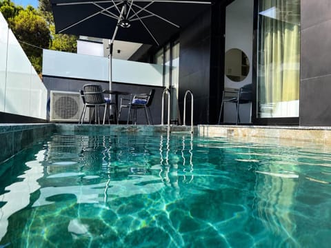 Day, Balcony/Terrace, Pool view, Swimming pool