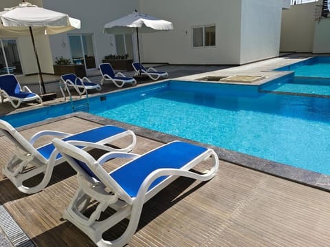 Balcony/Terrace, Swimming pool