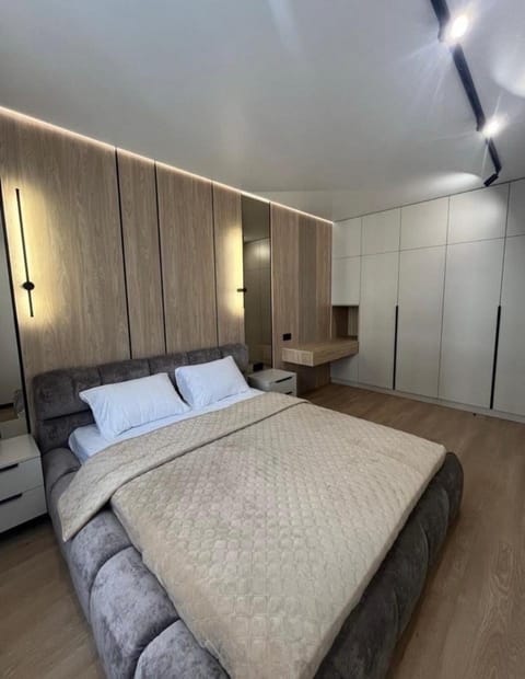 Bed, Bedroom, wardrobe