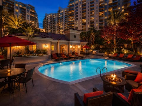 Hot Tub, Swimming pool, Swimming pool