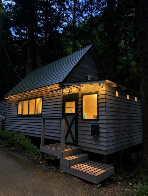Property building, Night