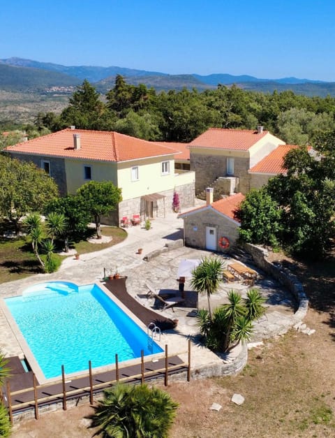 Property building, Day, Natural landscape, Mountain view, Pool view, Swimming pool, sunbed