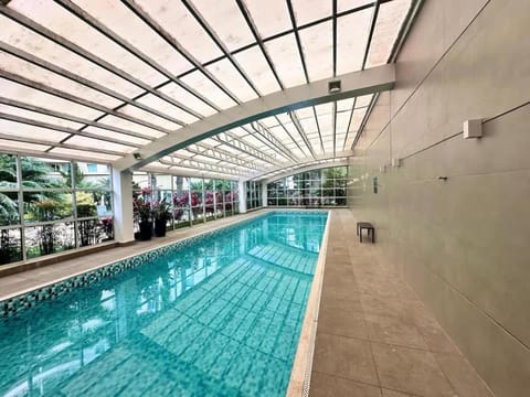 Swimming pool, Swimming pool