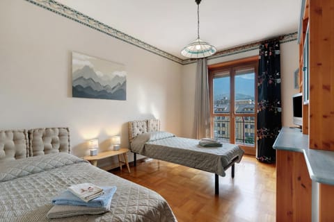 Living room, Bedroom