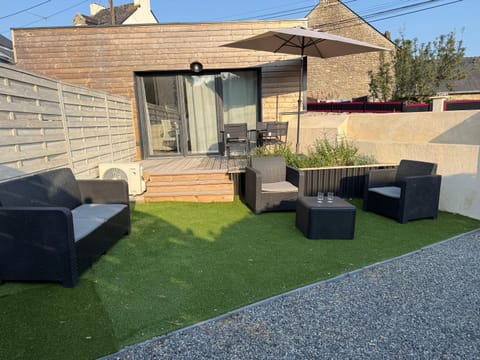 Patio, Garden, Balcony/Terrace