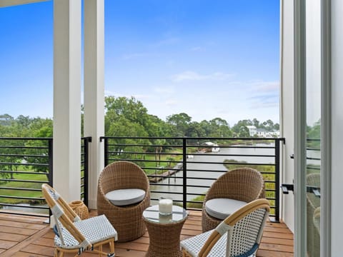 Balcony/Terrace, Seating area, Garden view, Sea view