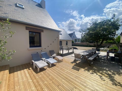 Patio, Garden, Balcony/Terrace, Garden view, sunbed