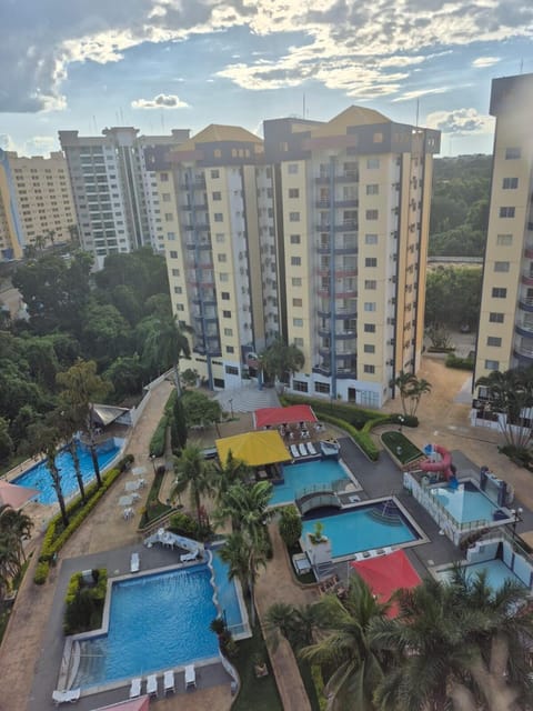 Bird's eye view, Pool view