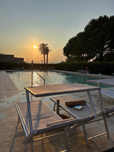 Natural landscape, Swimming pool, sunbed