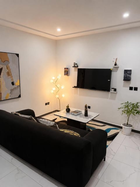Communal lounge/ TV room, TV and multimedia, Seating area