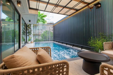 Balcony/Terrace, Seating area, Swimming pool
