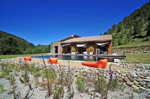 Property building, Spring, Day, Natural landscape, Mountain view