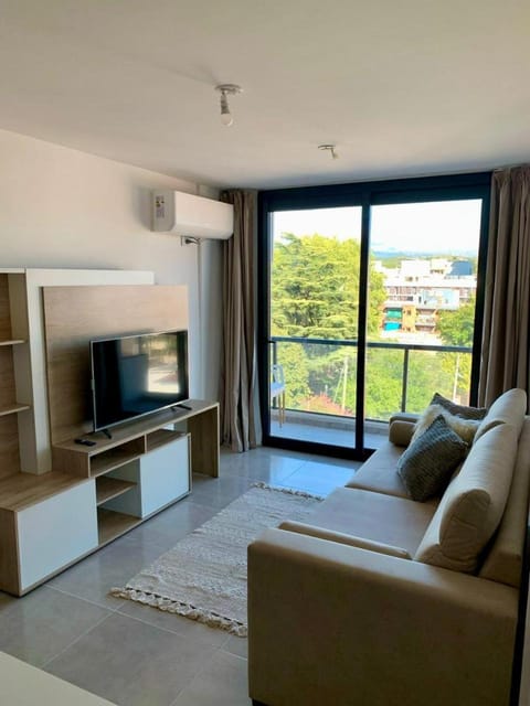 Communal lounge/ TV room, TV and multimedia, View (from property/room), Balcony/Terrace, Living room