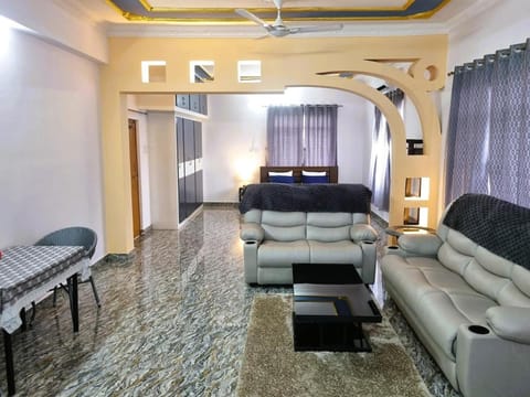 Living room, Photo of the whole room, Bedroom