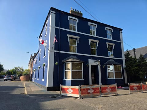 Property building, Day, Street view