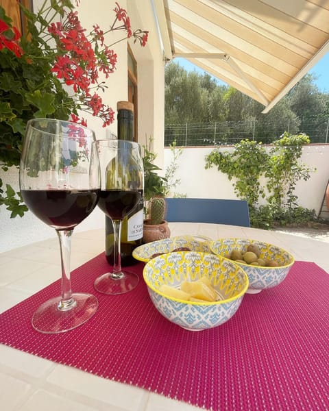 Day, Garden, Garden, Food and drinks, Food, Garden view, Drinks