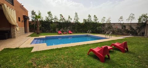 Garden, Swimming pool
